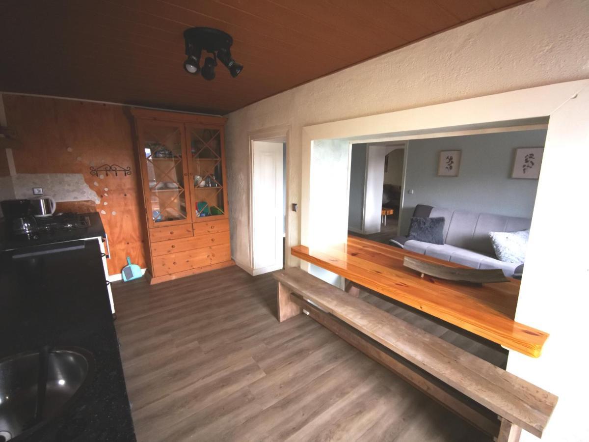 Mooi Ruim Appartement In Antieke Stadsboerderij Schönecken Εξωτερικό φωτογραφία